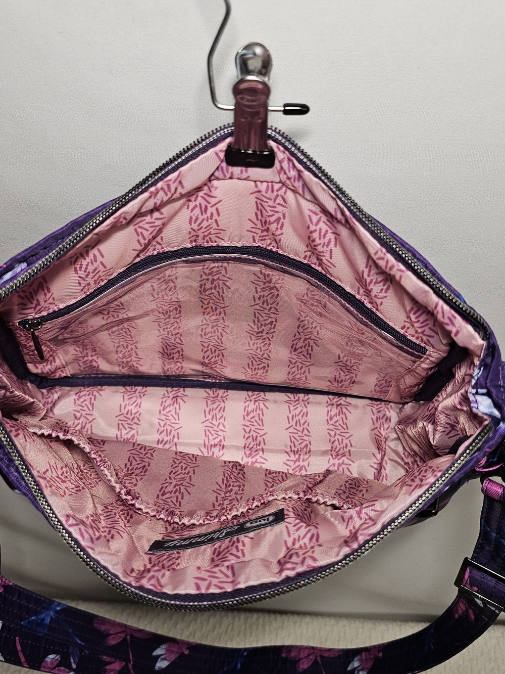 lug Shimmy Crossbody Bag - Picture 4 of 12